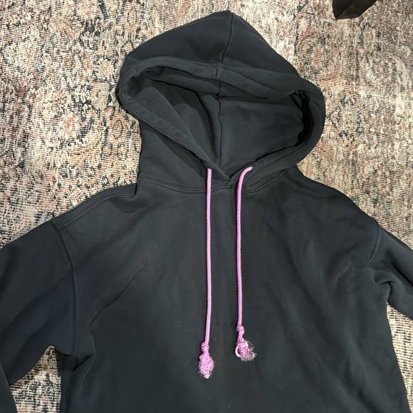 Wild Fable cropped style hoodie side XS - Picture 2 of 4